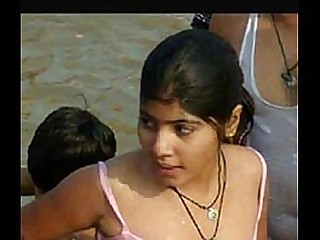 Hot girls open bathing at ganga river,village girls & women open bathing at ganga